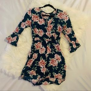 4/$15 TOP SHOP 🌸 Floral Jumper Romper